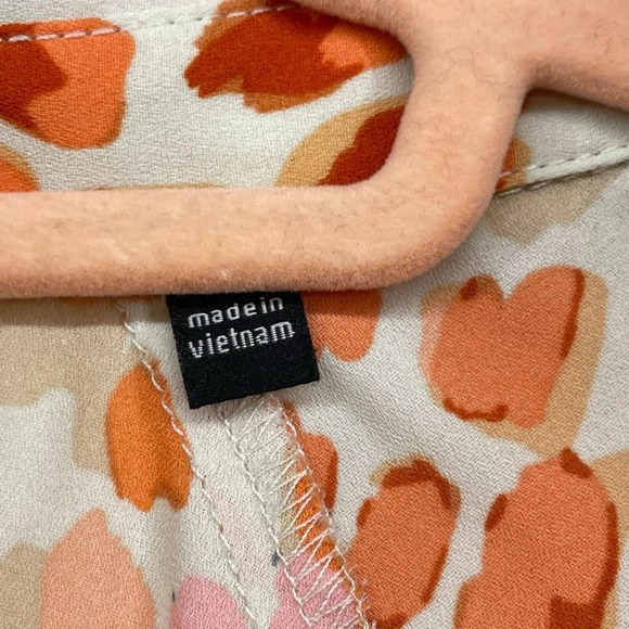 CAbi Shirt Womens Medium Orange Go To Blouse Animal Print Button Preppy Classic - Picture 9 of 13
